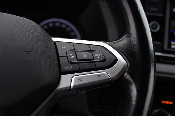 Volkswagen Transporter 2.0 TDI L2H1 30 Highline Adaptieve Cruise, Camera, Carplay, Stoelverwarming, Automaat, Sensoren, Standkachel, 2 x Schuifdeur, LED, Uniek!