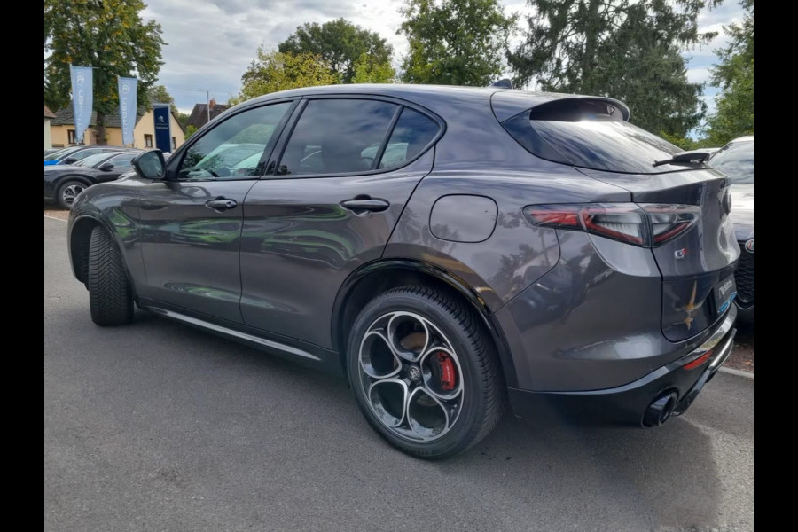 Alfa Romeo Stelvio 2.0 T Q4 Veloce ** MATRIX, NAVI+, H&K SOUND, LEDER, 20-inch LMV, ALARM  ** 1e EIG - Ex ALFA.de - UNFALLFREI ** ** INFORMEER OOK NAAR ONZE AANTREKKELIJKE FINANCIAL-LEASE TARIEVEN **