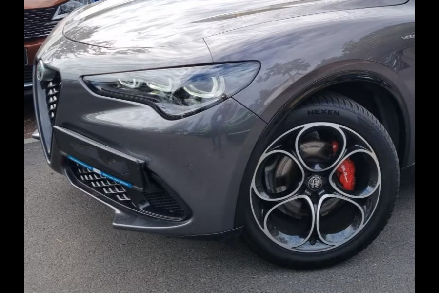 Alfa Romeo Stelvio 2.0 T Q4 Veloce ** MATRIX, NAVI+, H&K SOUND, LEDER, 20-inch LMV, ALARM  ** 1e EIG - Ex ALFA.de - UNFALLFREI ** ** INFORMEER OOK NAAR ONZE AANTREKKELIJKE FINANCIAL-LEASE TARIEVEN **