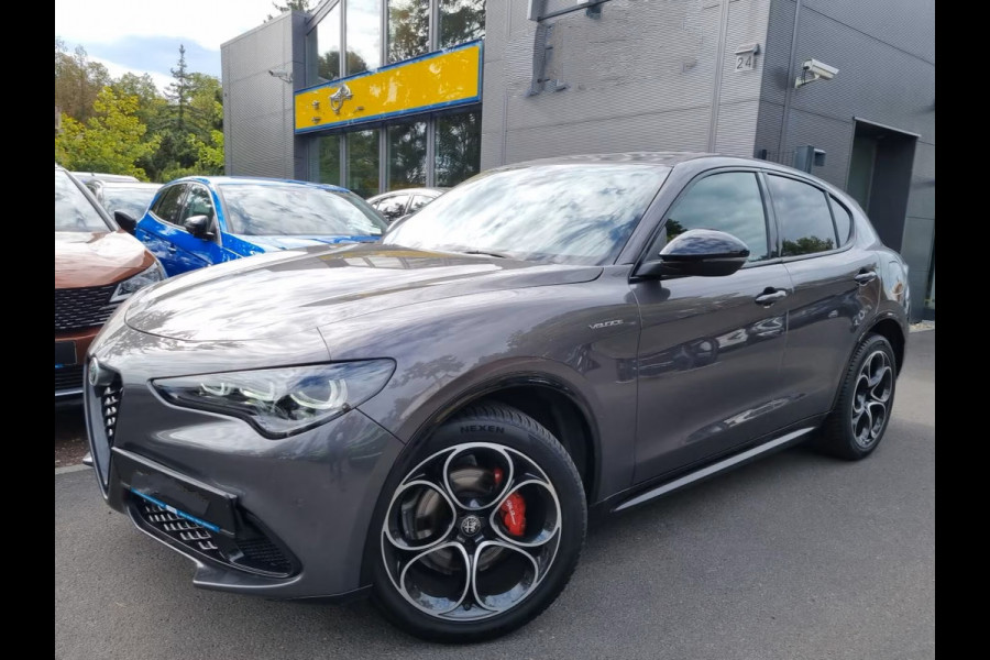 Alfa Romeo Stelvio 2.0 T Q4 Veloce ** MATRIX, NAVI+, H&K SOUND, LEDER, 20-inch LMV, ALARM  ** 1e EIG - Ex ALFA.de - UNFALLFREI ** ** INFORMEER OOK NAAR ONZE AANTREKKELIJKE FINANCIAL-LEASE TARIEVEN **
