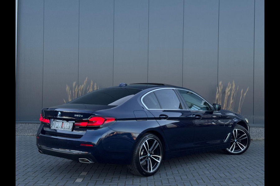 BMW 5 Serie 520e High Exe 2022 NWE MODEL FULL PANO NAVI ACC ECC CAMERA