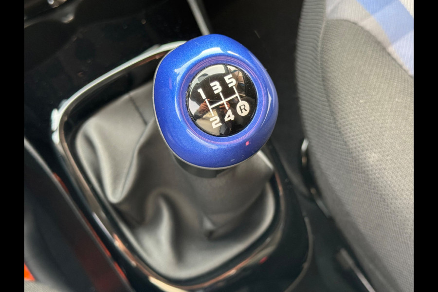 Peugeot 108 1.0 e-VTi Allure 2019 Zwart NAVI CLIMA LM NAP!