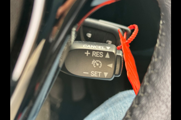 Peugeot 108 1.0 e-VTi Allure 2019 Zwart NAVI CLIMA LM NAP!