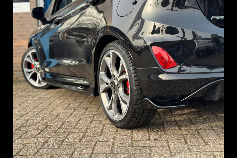 Ford Fiesta 1.0 EcoBoost ST-Line 2019 Zwart NAVI CLIMA NAP!
