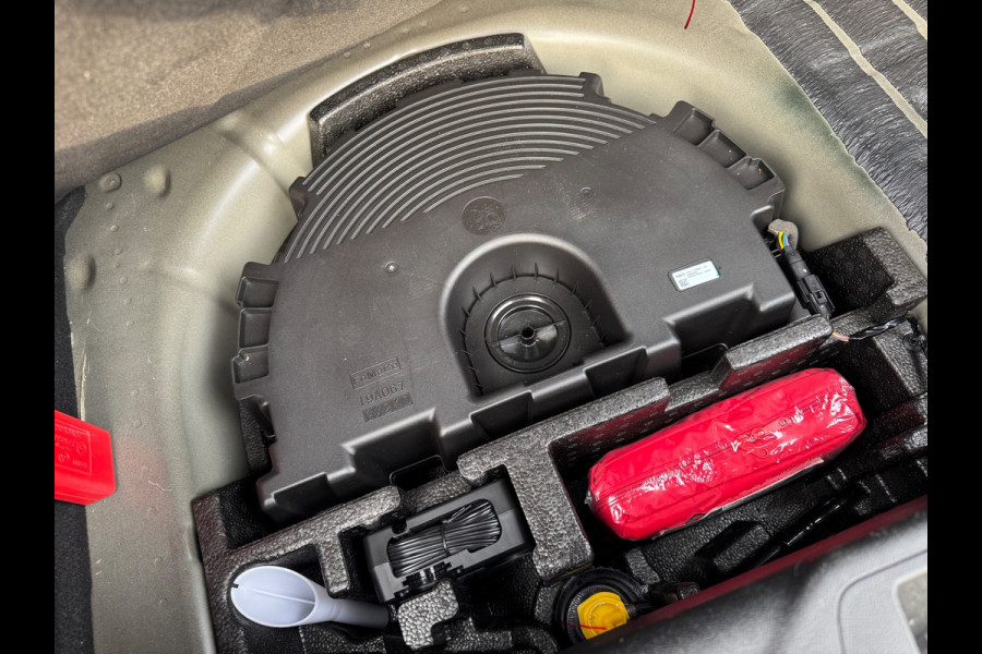 Ford Fiesta 1.0 EcoBoost ST-Line 2019 Zwart NAVI CLIMA NAP!