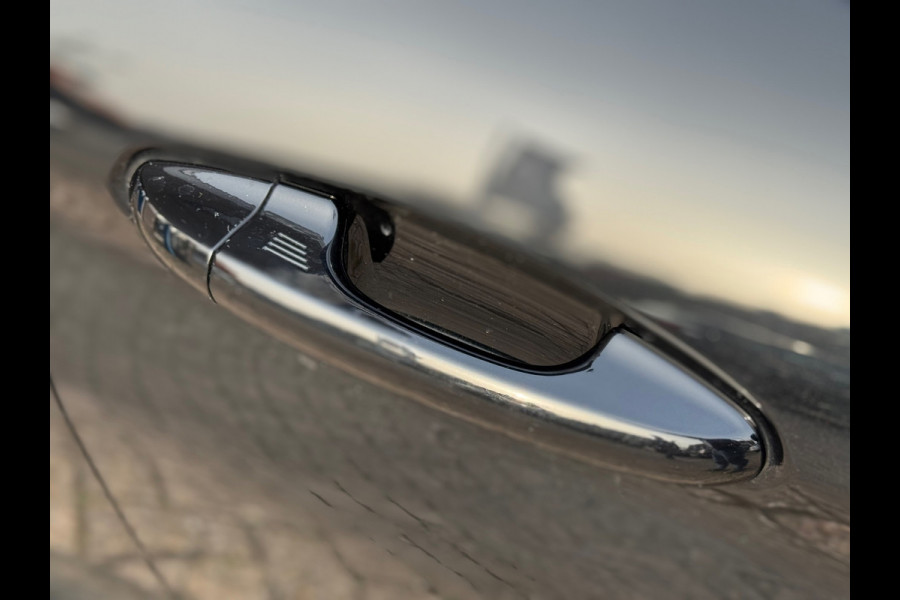 Ford Fiesta 1.0 EcoBoost ST-Line 2019 Zwart NAVI CLIMA NAP!