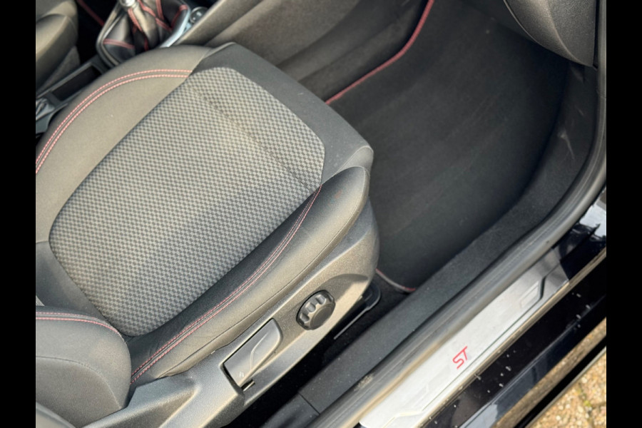 Ford Fiesta 1.0 EcoBoost ST-Line 2019 Zwart NAVI CLIMA NAP!