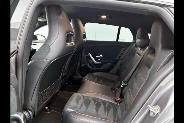 Mercedes-Benz CLA-Klasse Shooting Brake 250 e AMG Plug-In Hybride | AMG-Line | Achteruitrijcamera |  Sfeeverlichting | Navigatie | Stoelverwarming |  | Inclusief 24 maanden MB Certified garantie voor Europa.
