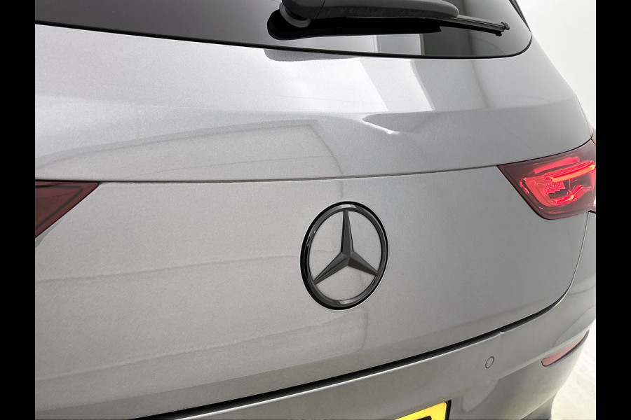Mercedes-Benz CLA-Klasse Shooting Brake 250 e AMG Plug-In Hybride | AMG-Line | Achteruitrijcamera |  Sfeeverlichting | Navigatie | Stoelverwarming |  | Inclusief 24 maanden MB Certified garantie voor Europa.
