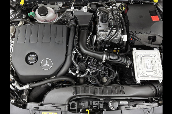 Mercedes-Benz CLA-Klasse Shooting Brake 250 e AMG Plug-In Hybride | AMG-Line | Achteruitrijcamera |  Sfeeverlichting | Navigatie | Stoelverwarming |  | Inclusief 24 maanden MB Certified garantie voor Europa.