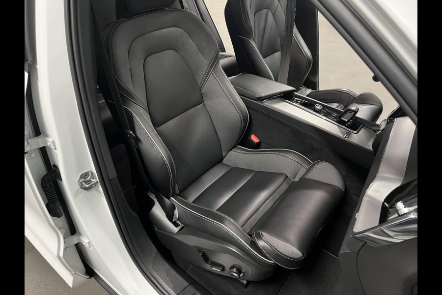 Volvo XC60 2.0 T6 Plug-in hybrid AWD R-Design Luchtvering | Trekhaak | Open dak | Adapt. cruise | Stuur-/stoelverwarming | Memory | Achteruitrij camera | Carplay