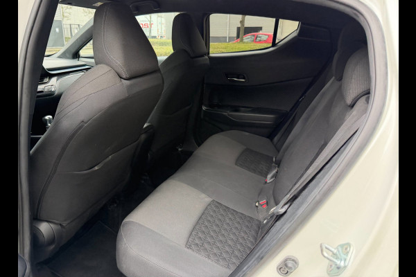 Toyota C-HR 2.0 Hybrid Business Plus