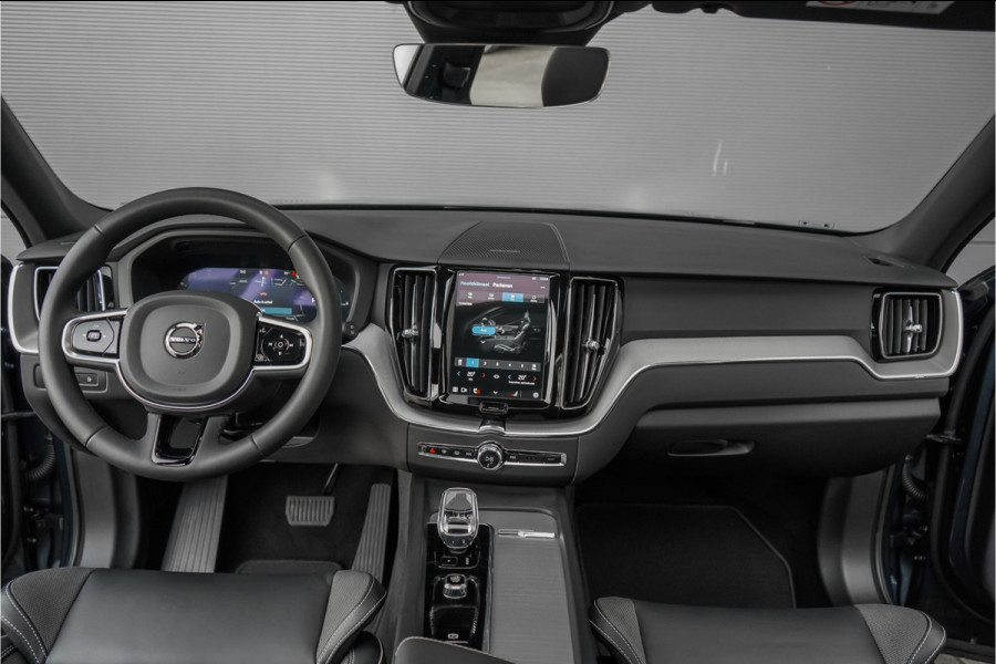 Volvo XC60 2.0 T8 Plug-in hybrid AWD Ultra Dark Pano Luchtvering H/K 21"