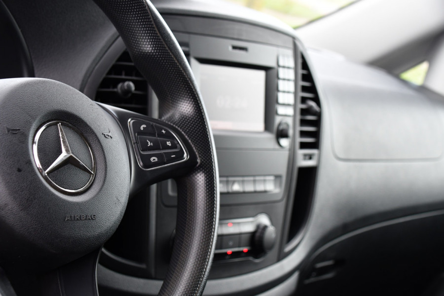 Mercedes-Benz Vito 116 CDI L2 PB Edition Camera, Cruise, Stoelverwarming, 164pk, Automaat, multimedia, 2 x Stoel,
