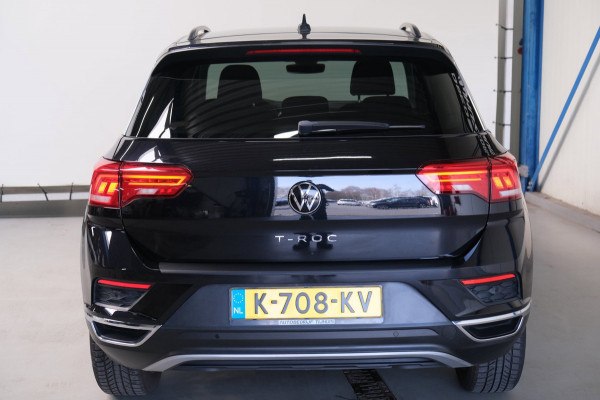 Volkswagen T-Roc 1.0 TSI Style - N.A.P. Airco, Cruise, Navi, PDC, Carplay.