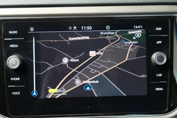 Volkswagen T-Roc 1.0 TSI Style - N.A.P. Airco, Cruise, Navi, PDC, Carplay.