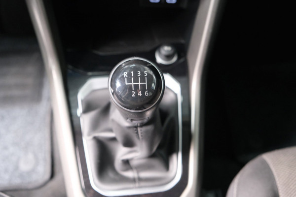 Volkswagen T-Roc 1.0 TSI Style - N.A.P. Airco, Cruise, Navi, PDC, Carplay.