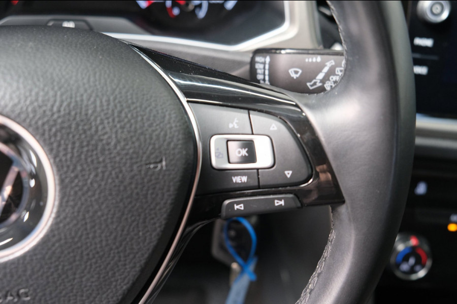 Volkswagen T-Roc 1.0 TSI Style - N.A.P. Airco, Cruise, Navi, PDC, Carplay.
