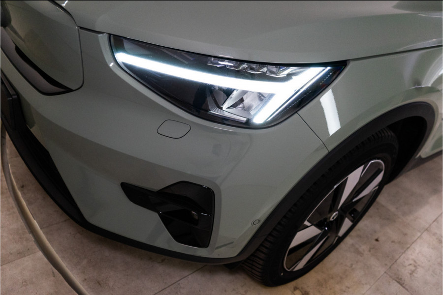 Volvo XC40 Extended Range 82 kWh Ultimate NL AUTO+NAP+1E EIG. | SOH 96% | H/K | Pano | Trekhaak | Pilot | Garantie