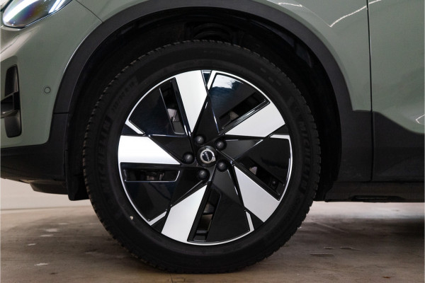 Volvo XC40 Extended Range 82 kWh Ultimate NL AUTO+NAP+1E EIG. | SOH 96% | H/K | Pano | Trekhaak | Pilot | Garantie
