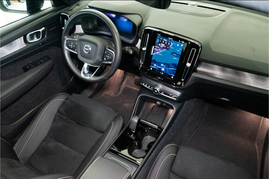 Volvo XC40 Extended Range 82 kWh Ultimate NL AUTO+NAP+1E EIG. | SOH 96% | H/K | Pano | Trekhaak | Pilot | Garantie