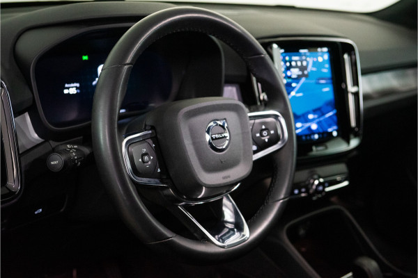 Volvo XC40 Extended Range 82 kWh Ultimate NL AUTO+NAP+1E EIG. | SOH 96% | H/K | Pano | Trekhaak | Pilot | Garantie