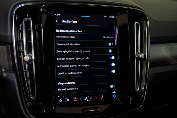 Volvo XC40 Extended Range 82 kWh Ultimate NL AUTO+NAP+1E EIG. | SOH 96% | H/K | Pano | Trekhaak | Pilot | Garantie