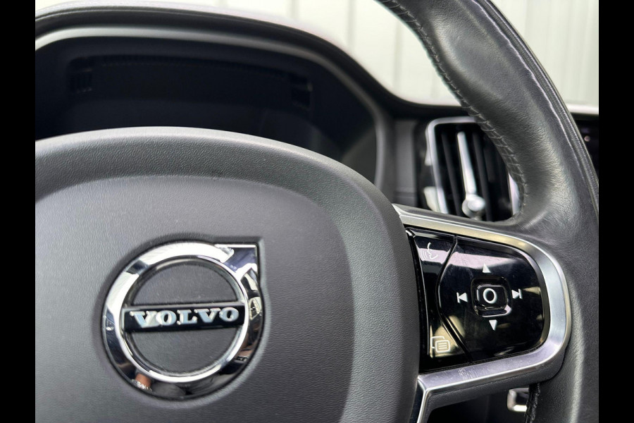 Volvo XC60 2.0 B4 Inscription | Panorama | Adaptive CC | Cam360 | HUD | Blindspot |