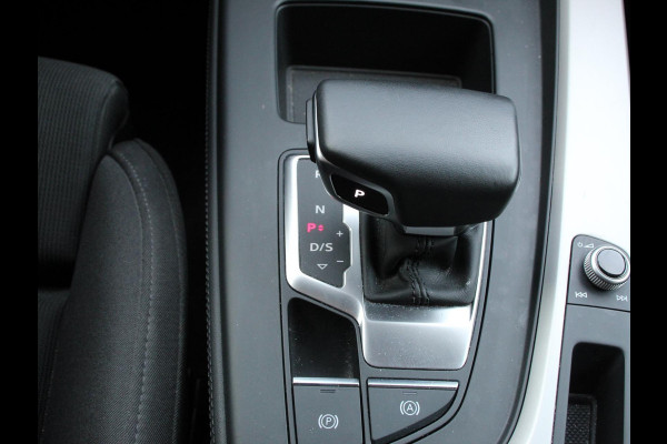 Audi A4 Avant 40 TFSI 205pk S-Tronic S-Line | Climate control | Adaptive cruise control | Navigatie | Parkeersensoren | Stoelverwarming | Elektrische achterklep | Apple Carplay/ Android Auto