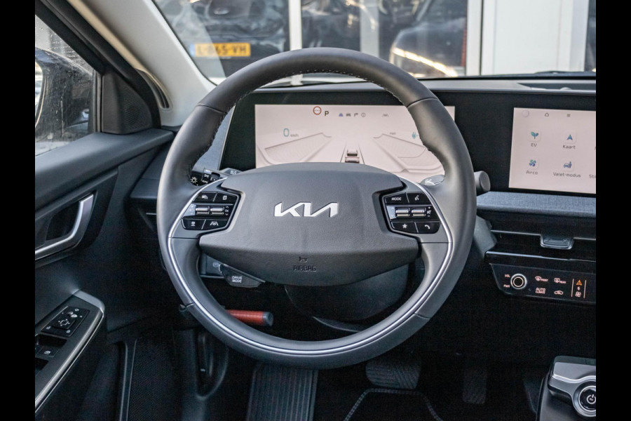 Kia Ev6 Light Edition 58 kWh | 17% Bijtelling | Navigatie | Camera | Snel rijden | Stoel & Stuur verwarming