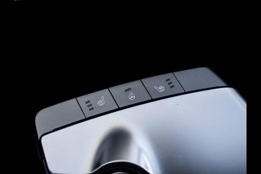 Kia Ev6 Light Edition 58 kWh | 17% Bijtelling | Navigatie | Camera | Snel rijden | Stoel & Stuur verwarming