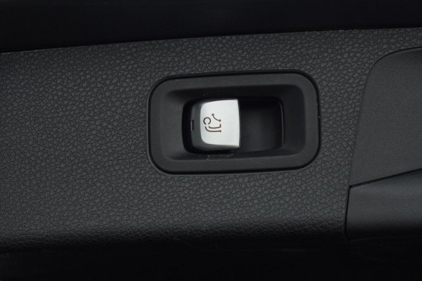 Mercedes-Benz E-Klasse Estate AMG 53 4MATIC / Magno / Schuifdak / Burmester / Trekhaak / Stoelverwarming&ventilatie