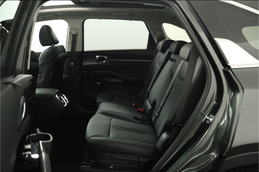 Kia Sorento 1.6 T-GDi Plug-in Hybrid 4WD DynamicPlusLine 7p. -  PanoramaSchuif-/kanteldak - Bose geluid - Stoelverwarming voor en achter - Fabrieksgarantie t/m 2033