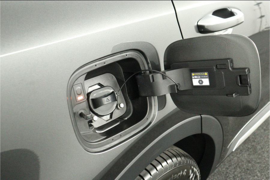 Kia Sorento 1.6 T-GDi Plug-in Hybrid 4WD DynamicPlusLine 7p. -  PanoramaSchuif-/kanteldak - Bose geluid - Stoelverwarming voor en achter - Fabrieksgarantie t/m 2033