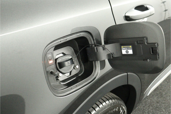 Kia Sorento 1.6 T-GDi Plug-in Hybrid 4WD DynamicPlusLine 7p. -  PanoramaSchuif-/kanteldak - Bose geluid - Stoelverwarming voor en achter - Fabrieksgarantie t/m 2033