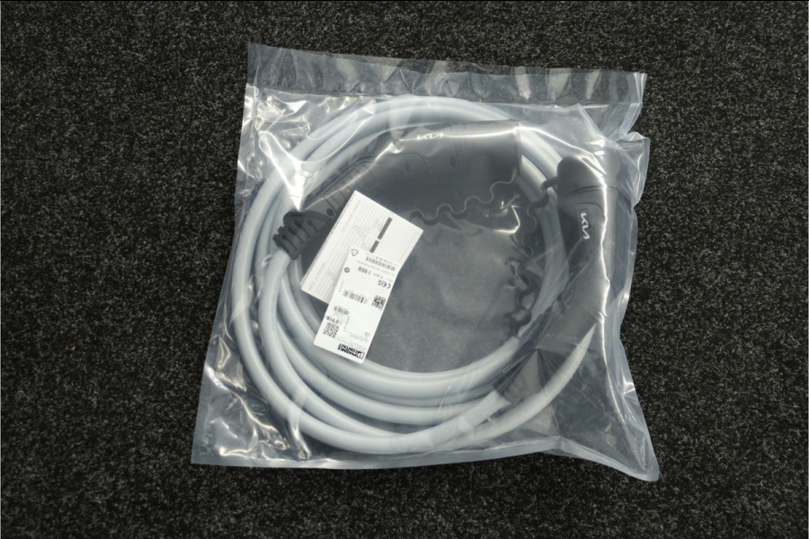 Kia Sorento 1.6 T-GDi Plug-in Hybrid 4WD DynamicPlusLine 7p. -  PanoramaSchuif-/kanteldak - Bose geluid - Stoelverwarming voor en achter - Fabrieksgarantie t/m 2033