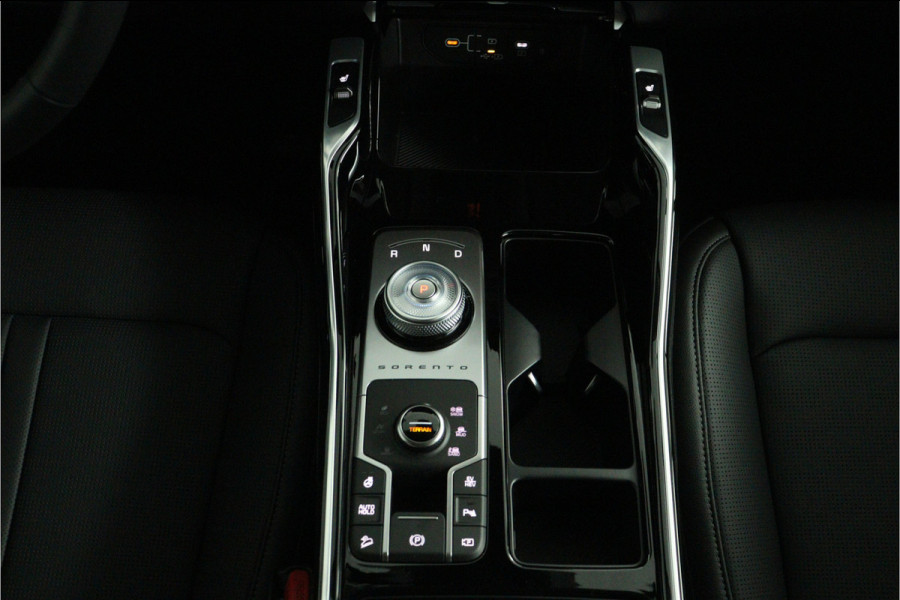 Kia Sorento 1.6 T-GDi Plug-in Hybrid 4WD DynamicPlusLine 7p. -  PanoramaSchuif-/kanteldak - Bose geluid - Stoelverwarming voor en achter - Fabrieksgarantie t/m 2033