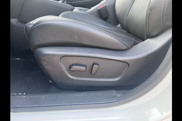 Nissan QASHQAI 1.2 Tekna 115pk | Panoramadak | Trekhaak | Navigatie