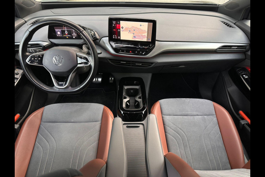 Volkswagen ID.4 First 77 kWh | SOH: 88,9% | Trekhaak | Leder Alcantara | Adaptive CC |