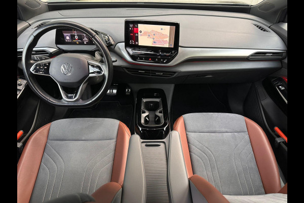 Volkswagen ID.4 First 77 kWh | SOH: 88,9% | Trekhaak | Leder Alcantara | Adaptive CC |