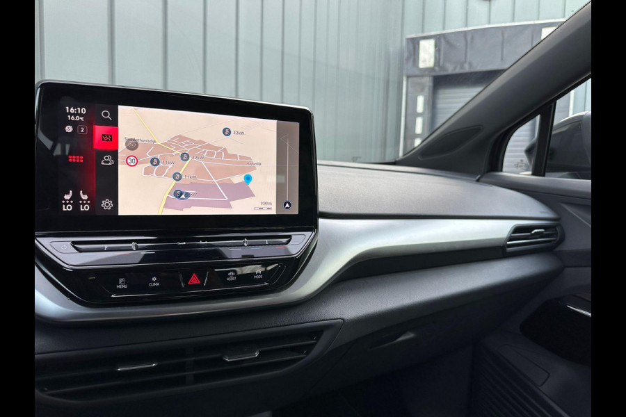 Volkswagen ID.4 First 77 kWh | SOH: 88,9% | Trekhaak | Leder Alcantara | Adaptive CC |