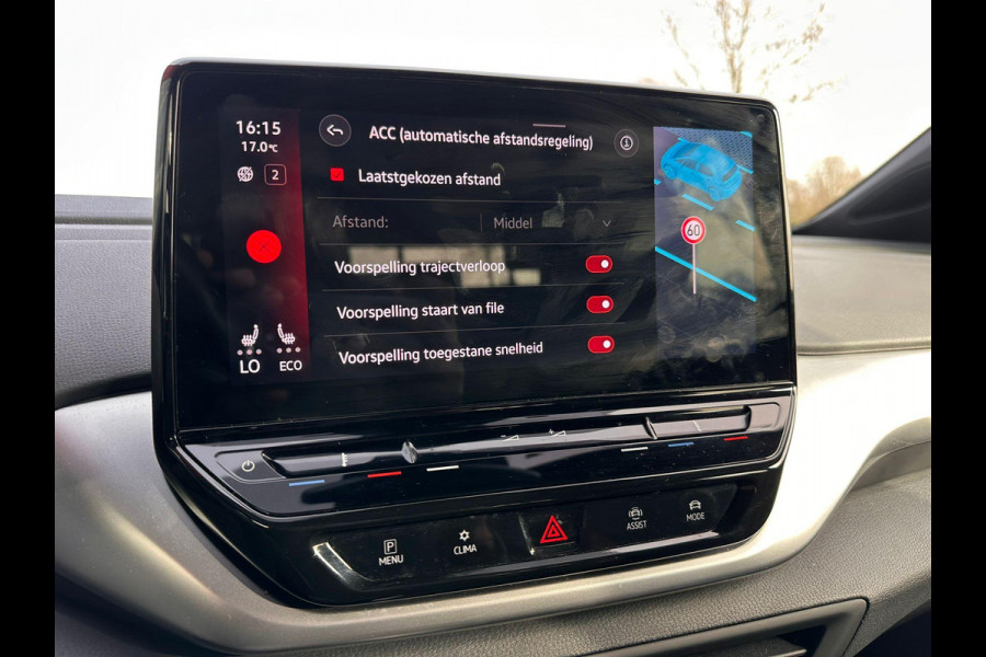 Volkswagen ID.4 First 77 kWh | SOH: 88,9% | Trekhaak | Leder Alcantara | Adaptive CC |