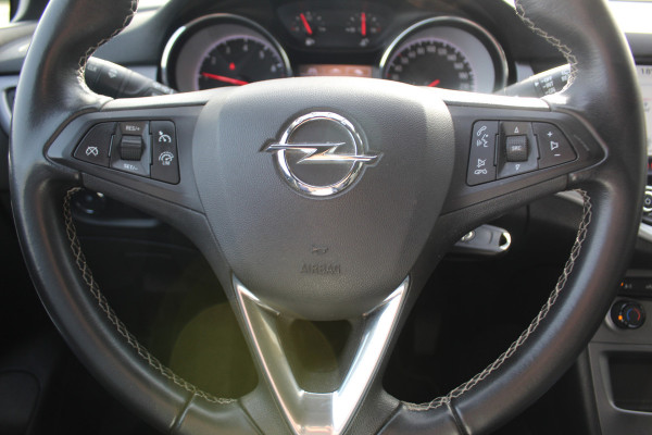 Opel Astra 1.0 Turbo Online Edition 5deurs , zeer nette auto Climate control , Cruise control , Navigatie , Bluetooth Parkeersensoren achter en voor