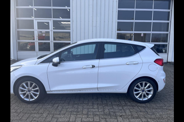 Ford Fiesta 1.0 EcoBoost Titanium 95pk | Winterpack | Adaptieve Cruise controle | Achteruitrijcamera | SYNC 3 Navigatie | Apple Carplay/Android Auto