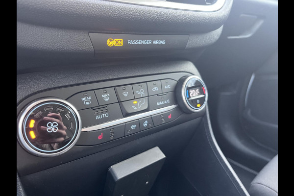 Ford Fiesta 1.0 EcoBoost Titanium 95pk | Winterpack | Adaptieve Cruise controle | Achteruitrijcamera | SYNC 3 Navigatie | Apple Carplay/Android Auto