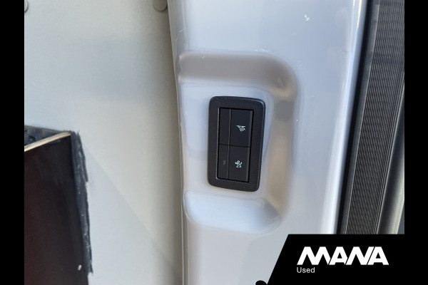 Ford Transit Custom 300 2.0TDCI 170PK L2H1 Sport Automaat Bomvol! LED Trekhaak ACC