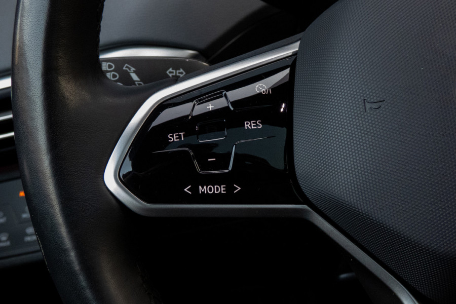 Volkswagen ID.4 First PRO MAX 77 kWh | SOH 91% | IQ-LIGHT | 360 CAMERA | STOELMASSAGE | ACC