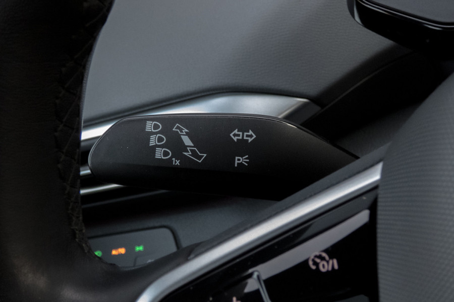 Volkswagen ID.4 First PRO MAX 77 kWh | SOH 91% | IQ-LIGHT | 360 CAMERA | STOELMASSAGE | ACC