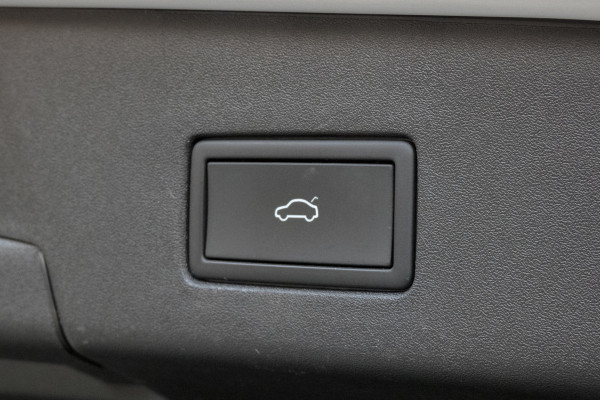 Volkswagen ID.4 First PRO MAX 77 kWh | SOH 91% | IQ-LIGHT | 360 CAMERA | STOELMASSAGE | ACC