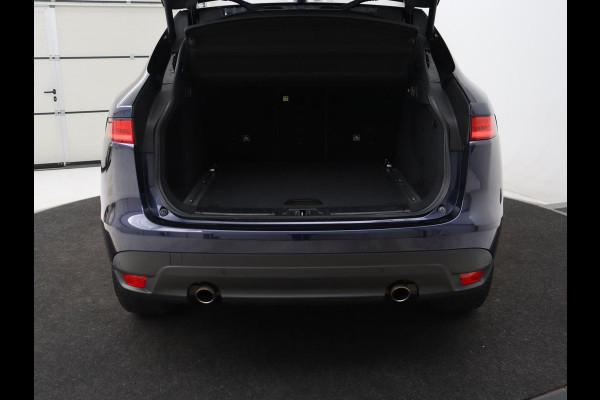 Jaguar F-Pace 2.0 R-Sport AWD 25t | Panoramadak | Leder | Stoelverwarming | Bi-Xenon | Camera | Navigatie | 20'' | Meridian Surround | Bluetooth | Cruise control | Parkeerhulp | Climate control